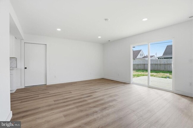 Building Photo - 20 Redbrook Ln