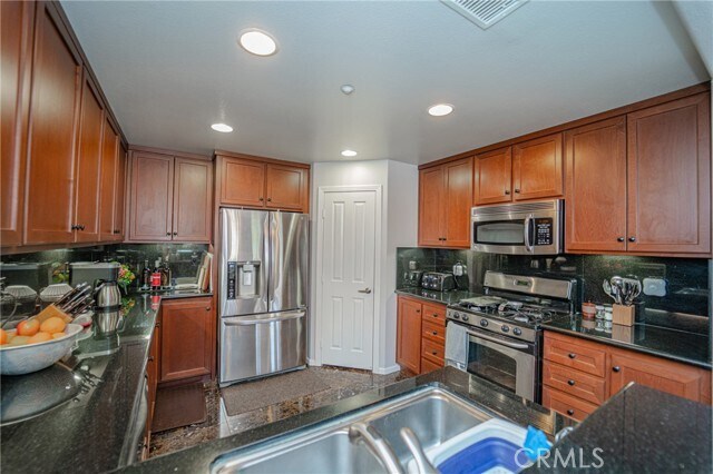 Foto del edificio - 12444 Benton Dr