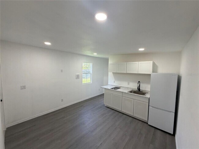 Foto del edificio - 3405 N 13th St