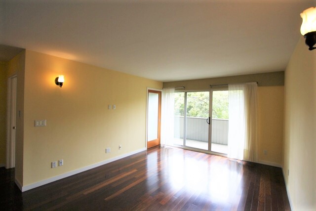 Building Photo - 2130 Mountain Blvd