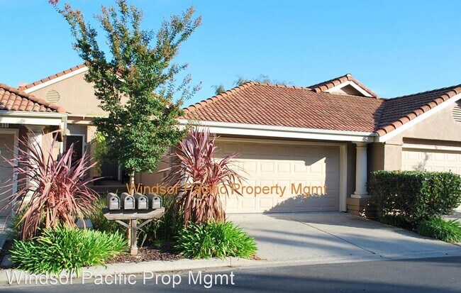 Foto del edificio - 3 br, 2.5 bath House - 2025 Echo Place