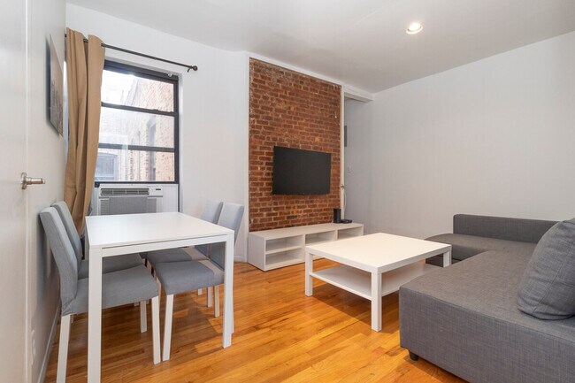 Building Photo - 1794 1st Ave