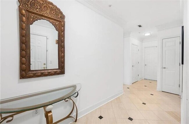 Foto del edificio - 3334 Peachtree Rd NE