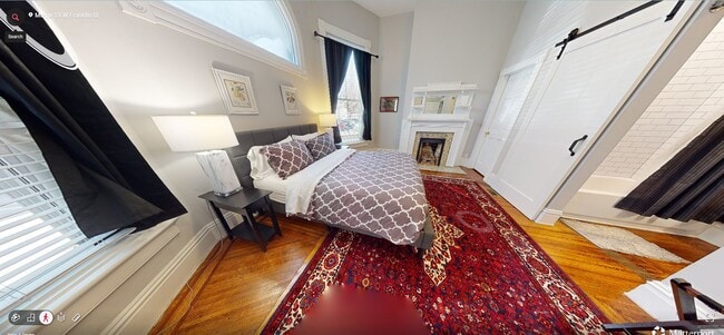 Building Photo - 18 W Franklin St