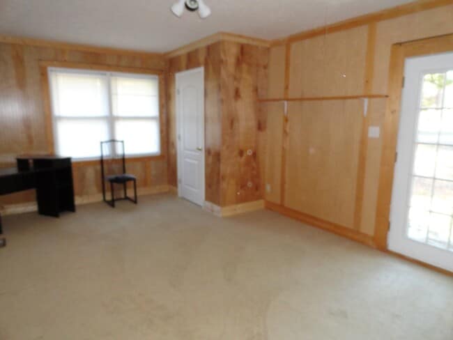 Building Photo - 4827 Legion Rd