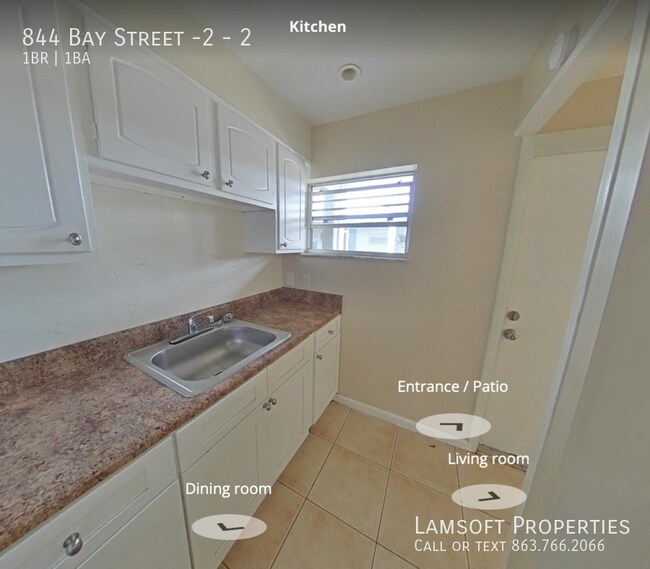 Foto del edificio - 844 Bay St