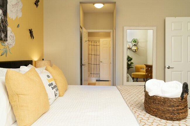 Foto del edificio - 11800 Laurestine Way, Unit 105