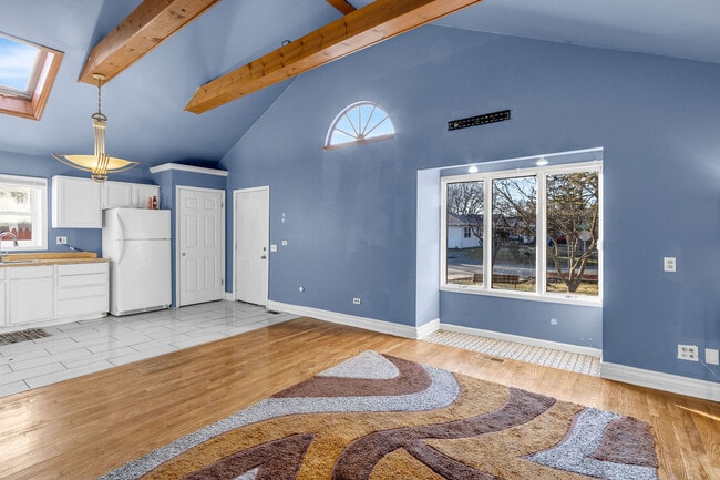 Building Photo - 26235 N Walnut Ave