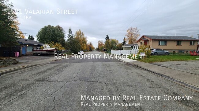 Building Photo - 1521 Valarian St