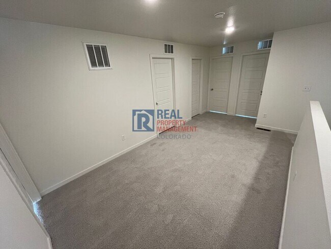 Foto del edificio - 503 S Rollie Ave