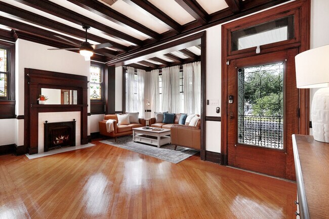 Foto del edificio - 4327 Canal St