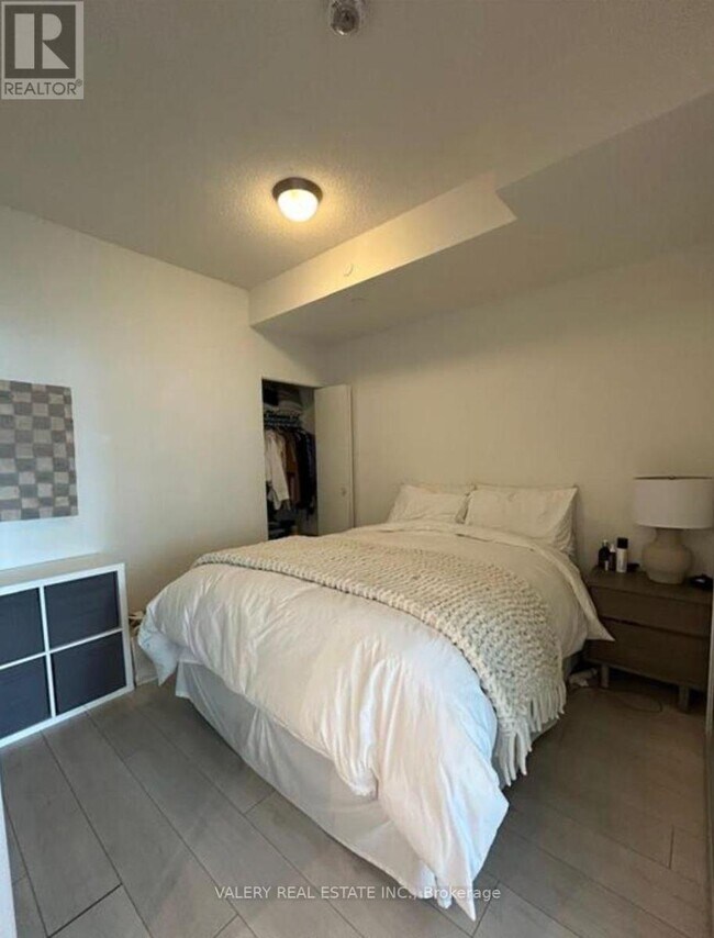 Building Photo - 49 E Liberty St