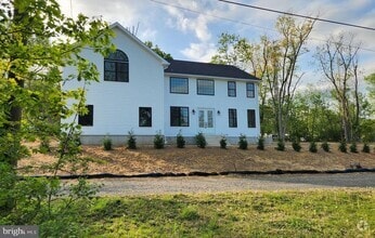 Building Photo - 2627 County Line Rd