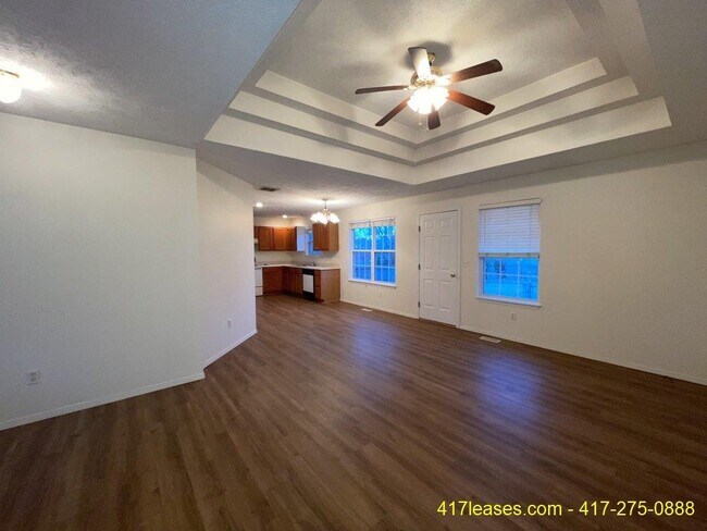 Building Photo - 1849 W Farm Rd 102
