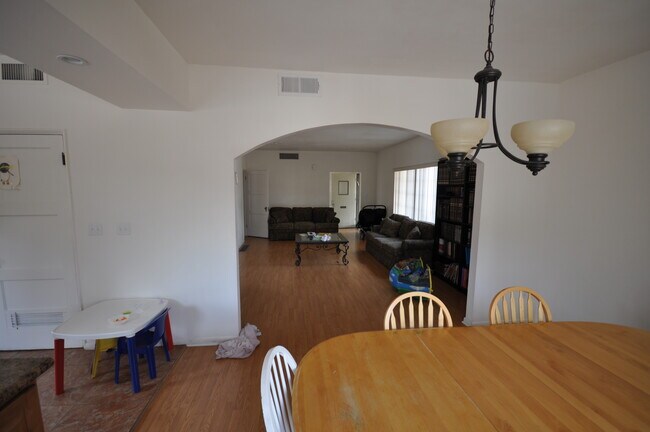 Living Room - 428 N Treat Ave