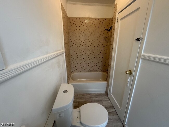 Building Photo - 205 Chancellor Ave