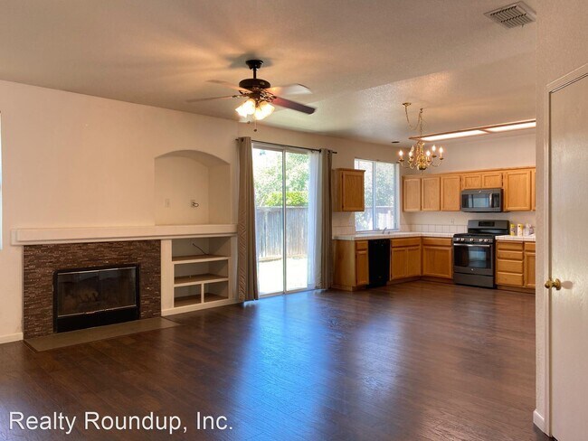 Foto del edificio - 3 br, 2 bath House - 9474 Windrift Ln