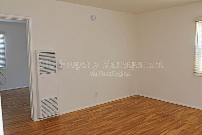 Building Photo - 5637 Strohm Ave