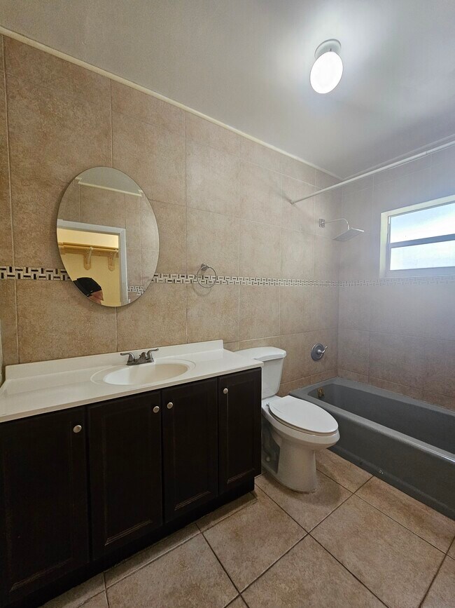 Foto del edificio - 1401 SW 76th Ct