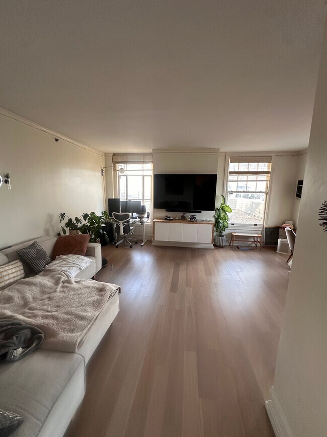 Foto del edificio - 702 Ash St