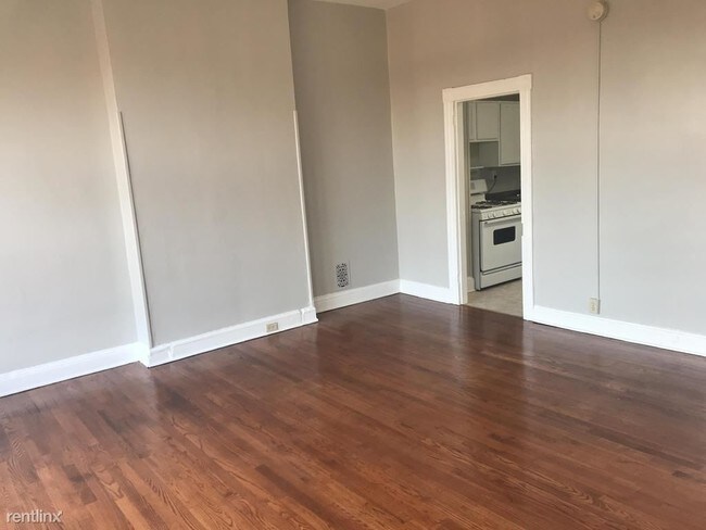 Building Photo - 1712 Linden Ave