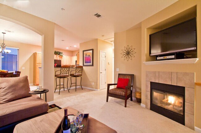 Building Photo - 2845 Willow Tree Ln