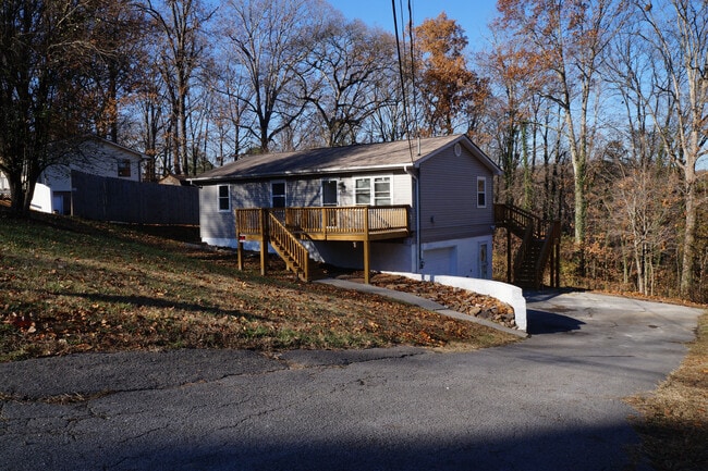 Photo - 6343 Cadbury Dr NW House