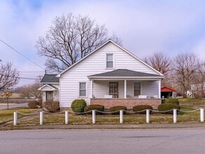 Building Photo - 307 N Main St