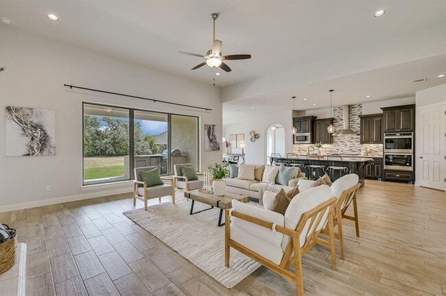 Building Photo - 227 Dally Ct