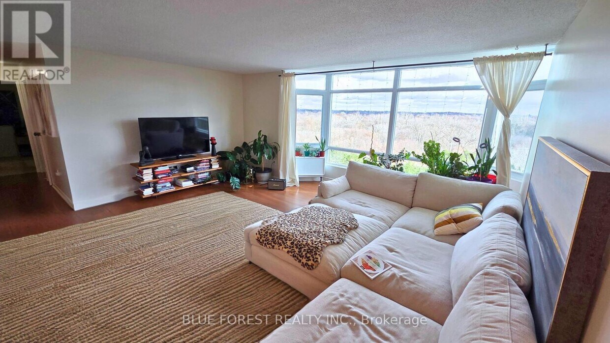 Photo principale - 45 Pond Mills Rd