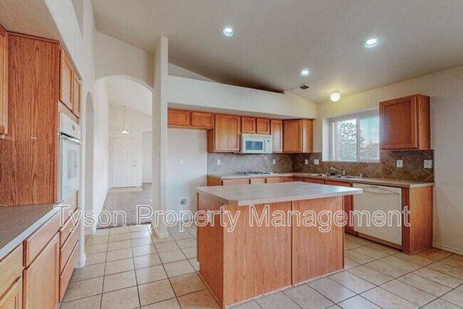 Building Photo - 1500 Montiano Loop SE