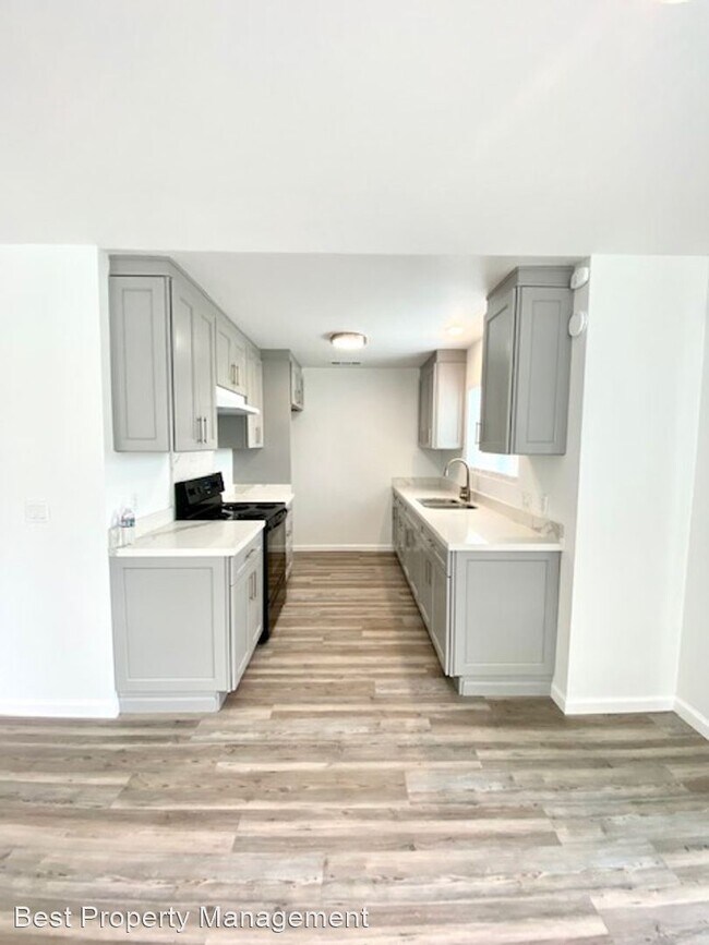 Building Photo - 3 br, 2 bath House - 3456 East Ave