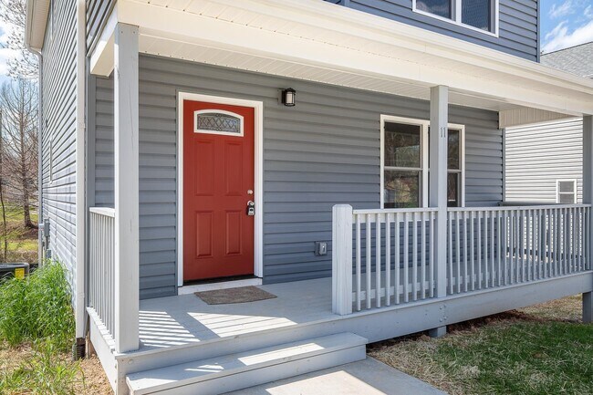 Building Photo - Modern Home in Shiloh!