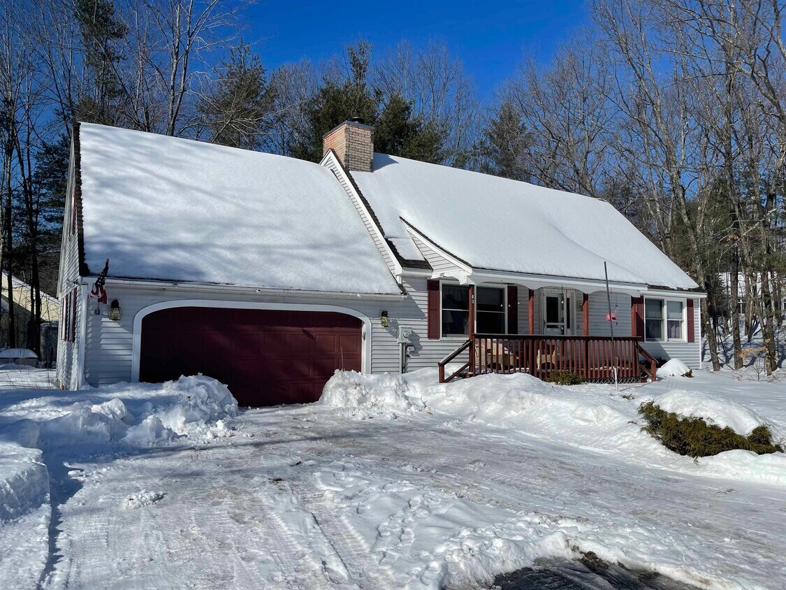 Building Photo - 63 Regis Rd