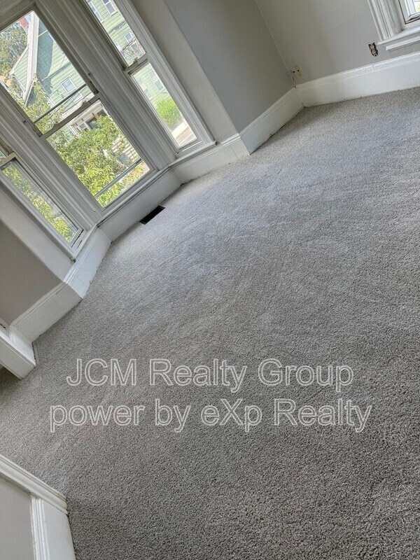 Foto del edificio - 829 Broadway