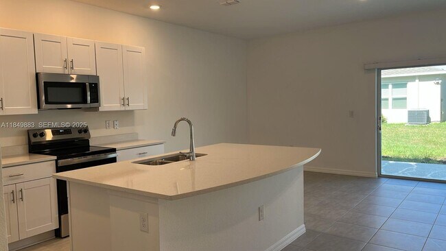 Foto del edificio - 2565 Penguin Blvd