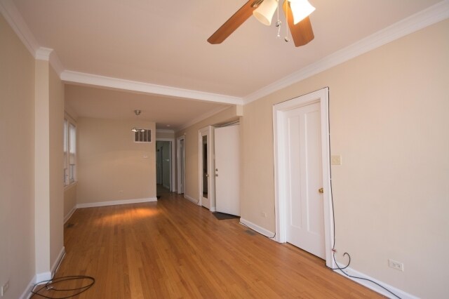 Foto del edificio - 2943 W Belmont Ave