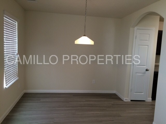 Foto del edificio - 10938 Seneca St