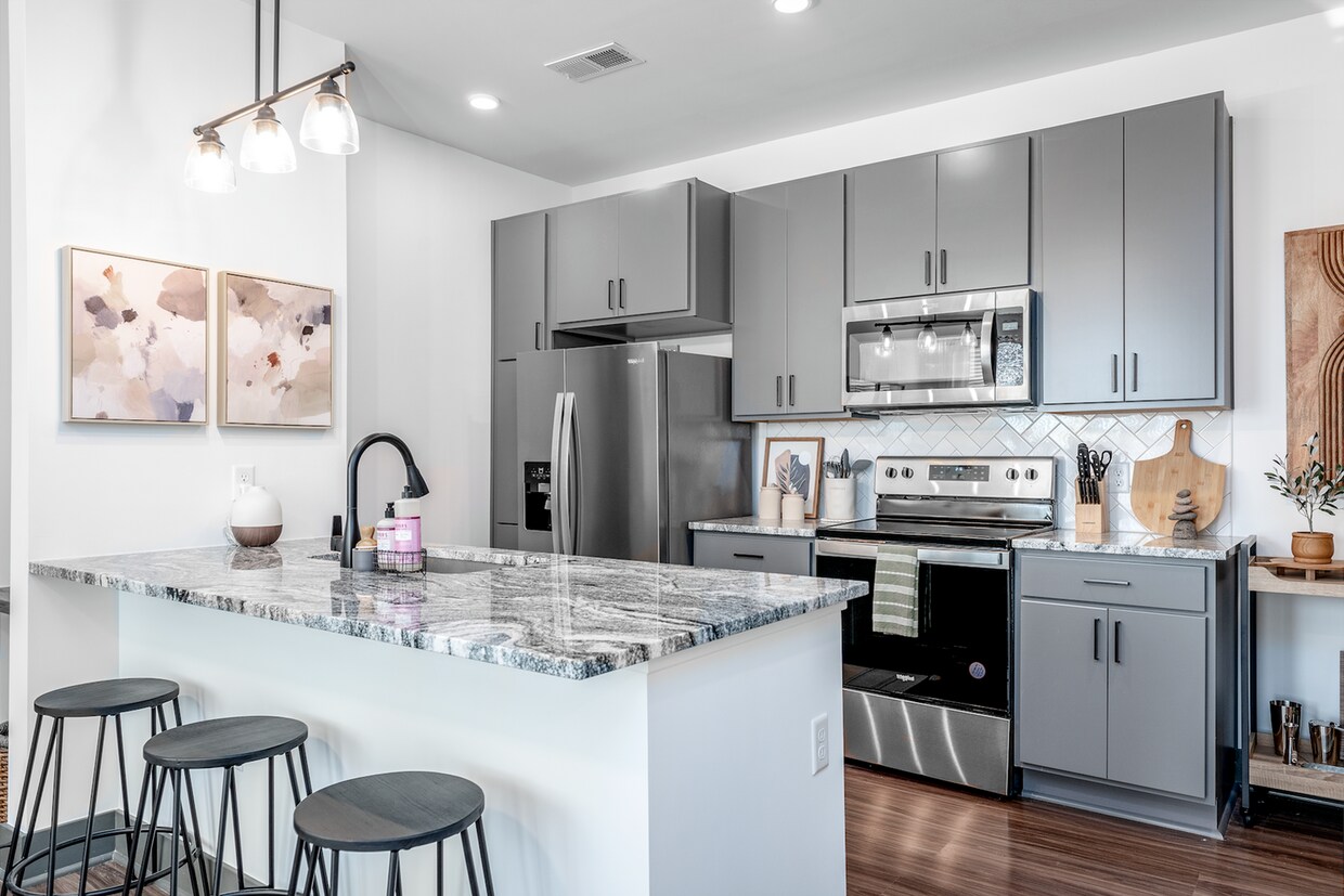 Tillmore at Quarry Trails Apartments in Columbus, OH