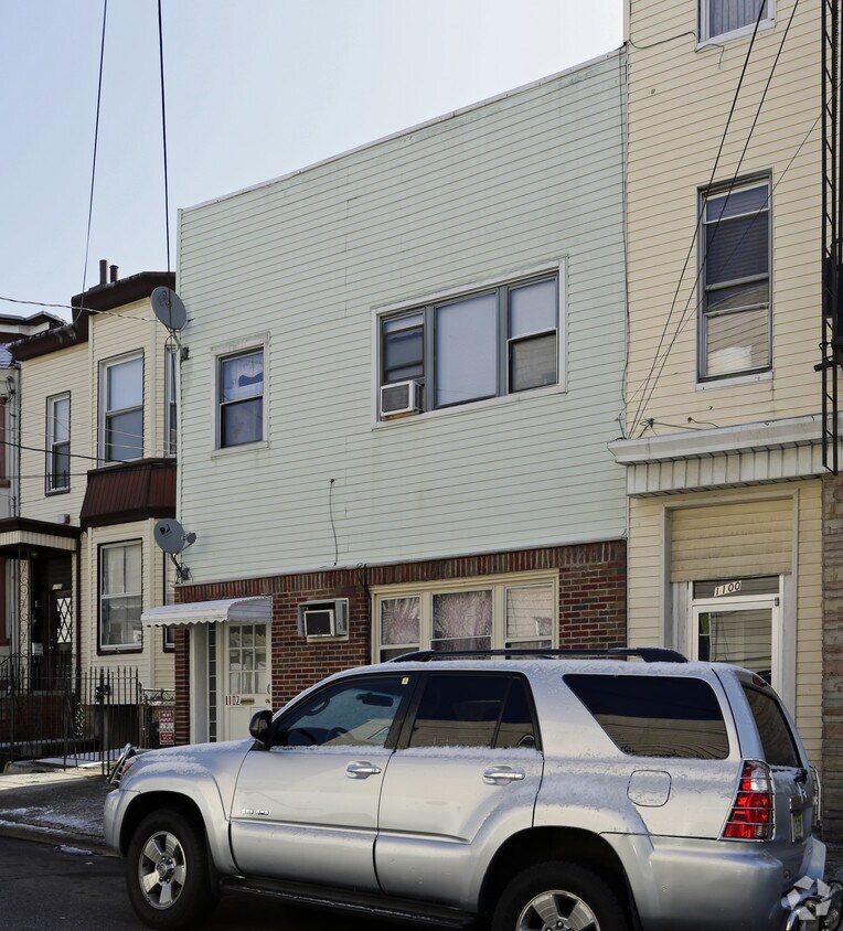 Building Photo - 1102 West St