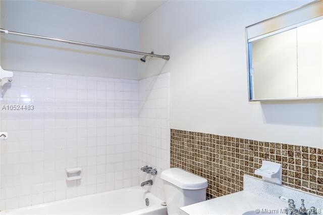 Foto del edificio - 2500 SW 18th Terrace