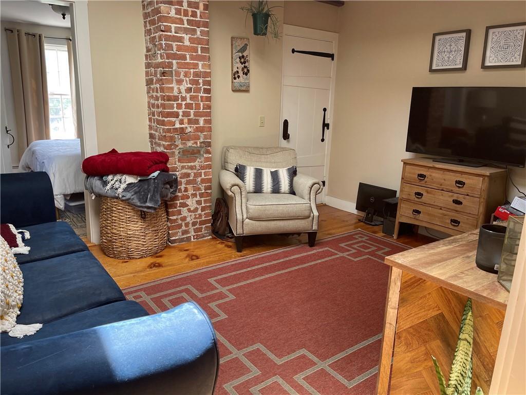 Primary Photo - 11 Braman St