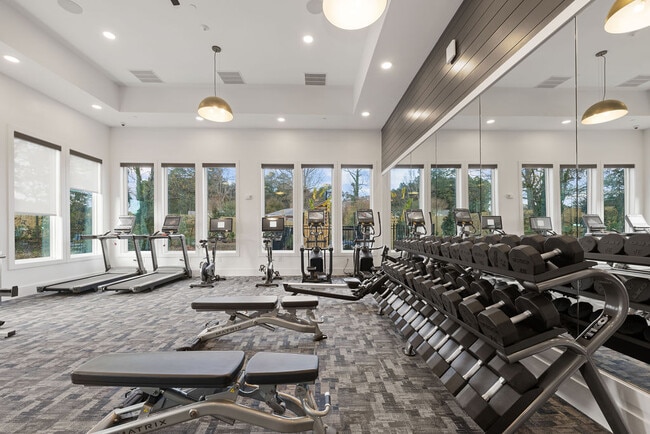 Building Photo - Allora Pines