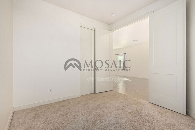 Foto del edificio - 42281 W Ramirez Dr