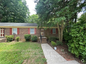 Building Photo - 132 Crest Cir