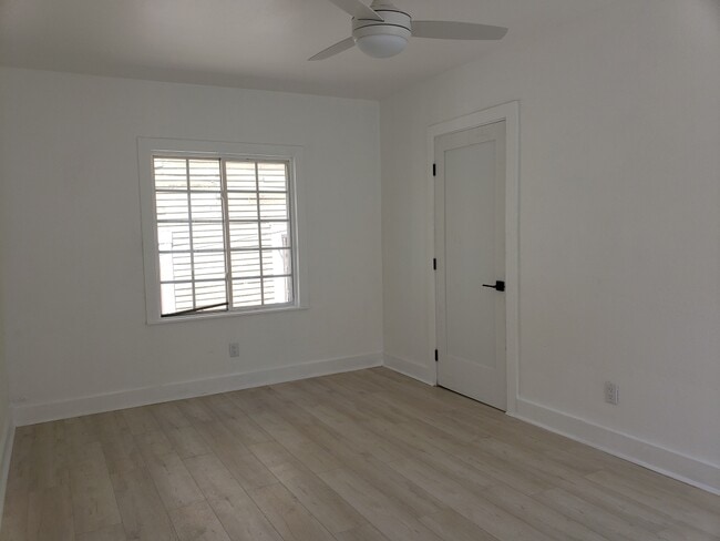 Foto del edificio - 1512 N Glendale Blvd