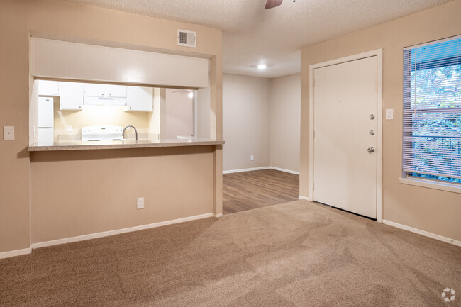 1BR, 1BA - 561SF - Pebble Creek Apartments