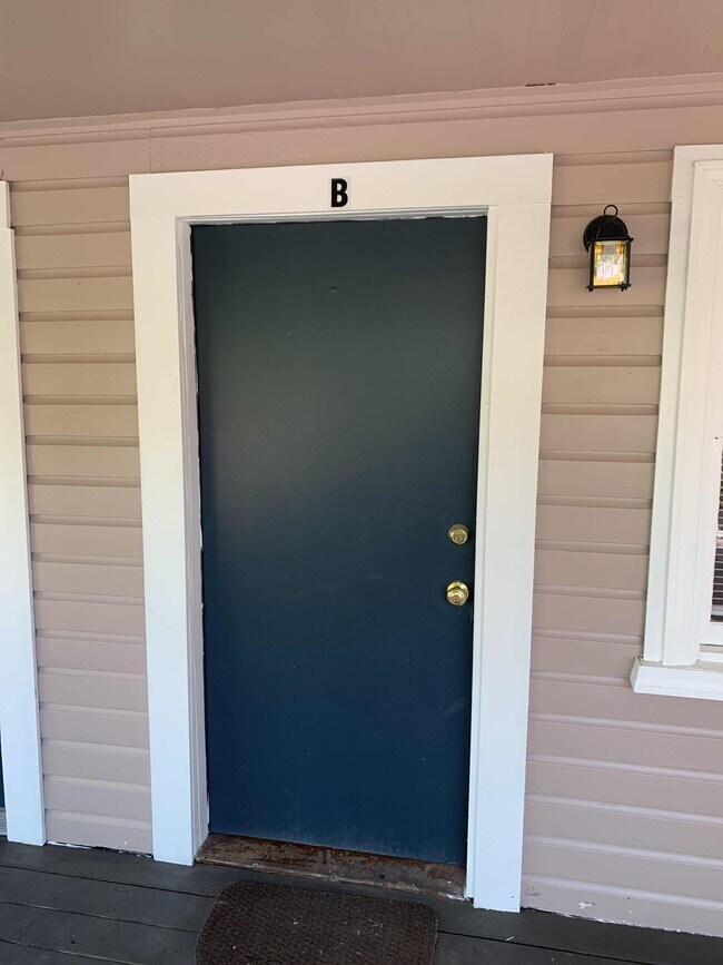 Front Door - 215 Hood St