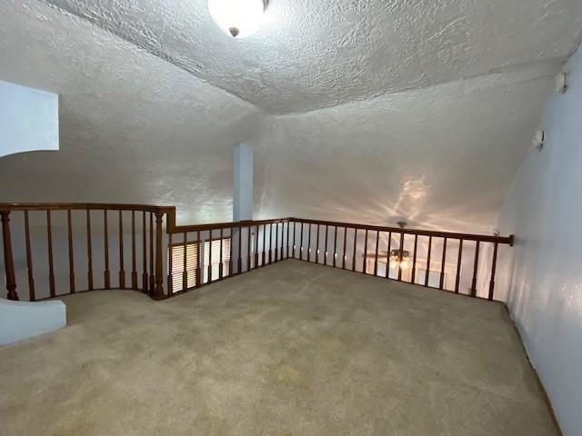 Foto del edificio - 22108 Moss Falls Ln