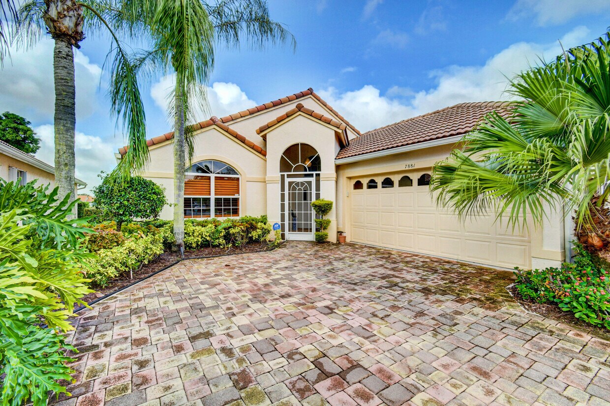 Foto principal - 7881 Stirling Bridge Blvd S